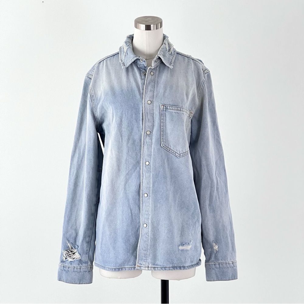 New Zara RIPPED OVERSHIRT Denim Pearl Snap Jacket‎ Size S